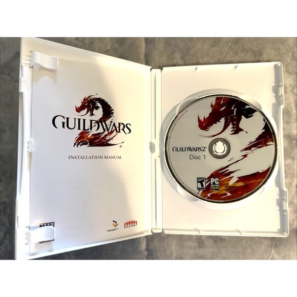 GUILD WARS 2 PC Game DVD-ROM 2 Disc Set Complete with Manual BOTH DISCS ARE MINT - Picture 3 of 5